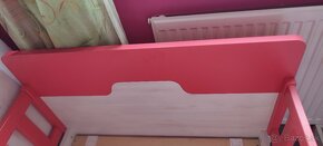 dievčenská posteľ so zábradlím a poličkami - 7