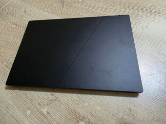 ASUS Zenbook 14 OLED model 2025 s Ryzen 7 procesorom 8 gener - 7