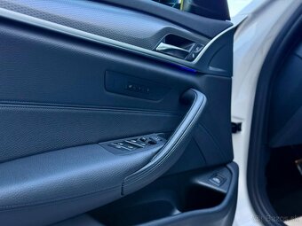 BMW 520d xDrive Touring M Sport - 7