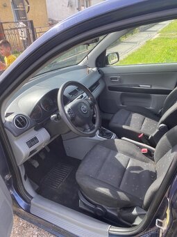 Mazda 2  1.2 55kw benzin rok 2005 - 7