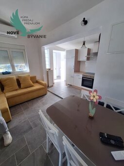 Exluzívne dom v prvej rade od mora s nerušeným výhľadom na m - 7