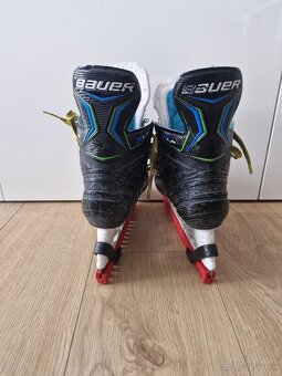 Detské korčule Bauer XLP, velkost 3 eu36; 22,5cm vnút.dĺžka - 7