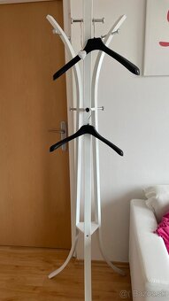 Kancelársky nábytok - 7