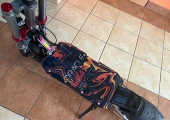 Elektricka kolobezka 6000W - 7