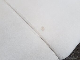 Biela Kremova Farba - 7