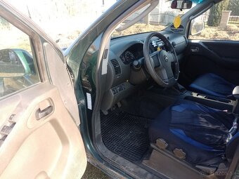 Predám Nissan Navara D40 4x4 ročník 2007 - 7
