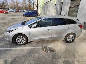 Kia ceed sw - 7
