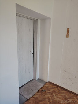 Prenájom 4 izbový dom v centre mesta Šurany - 7