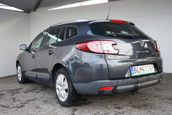 13- RENAULT Mégane Grandtour, 2011,benzín,1.6i, 74 kW - 7