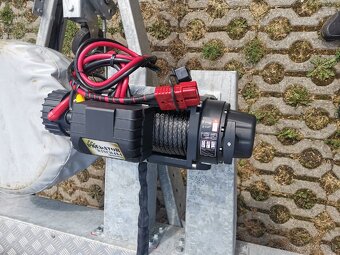 Predám príves autoprepravnik za OA - 7