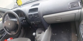 Renault clio 2 - 7