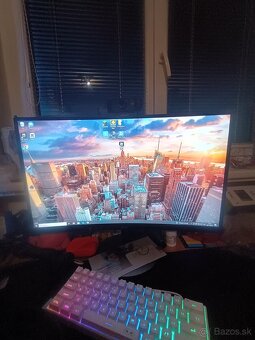 predám herný počírač a monitor - 7