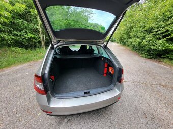 Škoda Octavia Combi, G-TEC, 7st. DSG/ACC/LANE/BLIND SPOT/LED - 7