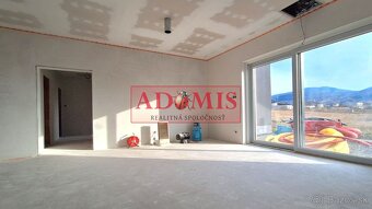 ADOMIS - 4izbový tehlový bungalov 648m2,komora,2x kúpeľňa,3x - 7