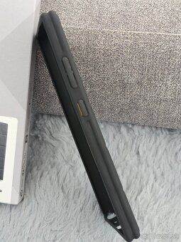 Predám kryt Spigen na Samsung Galaxy S24 Ultra. - 7