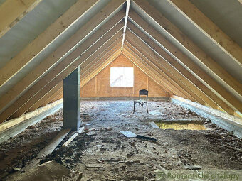 Chalupa so začatou rekonštrukciou v malebnej koncovej obci - 7