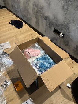 Mix značkového oblečenia - 7