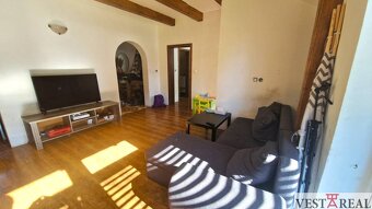 Na predaj 5 izbový rodinný dom Jelka - 7