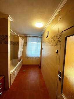 Rodinný dom s garážou a záhradou blízko pri Poprade - 7