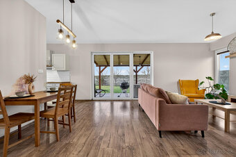 Samostatne stojaci 4-izbový rodinnný dom - ihneď voľný - 7