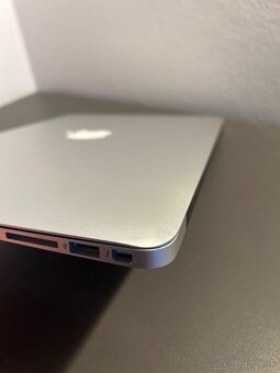 Apple MacBook Air 13” (Early 2015) - 7