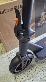 Elektrická kolobežka KUkirin S1 max 2025 - 7