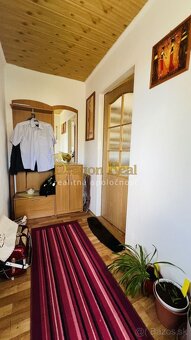 PREDAJ - Rodinný dom s garážou a altánkom- ČERVENÁ VODA - 7