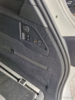 Rozpredám vw touareg - 7
