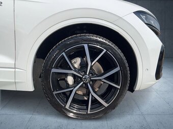 Volkswagen Touareg R-Line Black Panorama Matrix AHK ACC Nav - 7