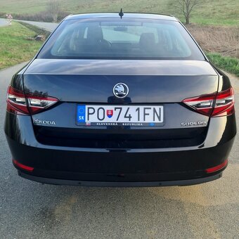 Škoda Superb 1.8 TSI Ambition Plus DSG - 7