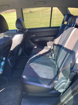 Carens 2,0 crdi - 7