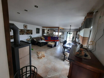 MODERNÝ RODINNÝ DOM v mestskej časti TOPOĽANY - 7