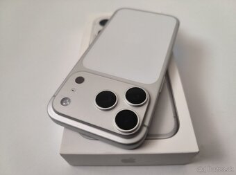 apple iphone 17 PRO 256gb Silver / Batéria 99% - 7