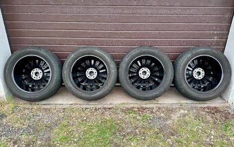 originální ALU kolesá škoda trinity black R18 5x112 - 7