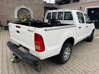 TOYOTA HILUX 2,5 DIESEL 4X4 KLÍMA 157000 KM - 7