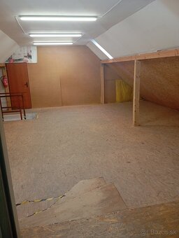 Obytný dom, sklady, kancelária - 7