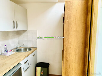 Predaj 4 - podlažný meštiansky dom, 248 m2, Slovenská ul. - 7