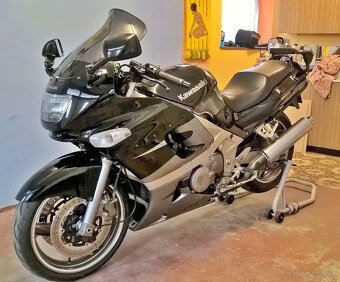 Kawasaki ZZR -600 - 7