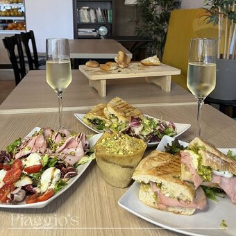 Na predaj: Štýlová kaviareň/bistro Piaggio’s – Bratislava – - 7