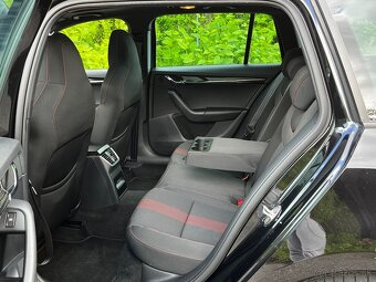 Škoda Octavia Combi 2.0 TDI Sportline Black Style 110kW DSG7 - 7