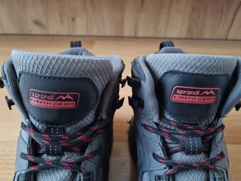 Chlapčenské prechodné topánky zn. Sprandi, veľ. 40 - 7