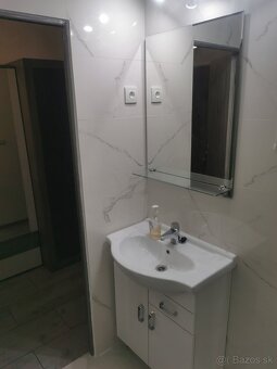 1 izbovy byt 40m2 Sekcov - 7