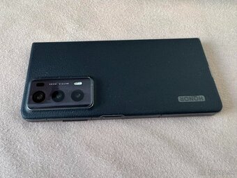 Honor Magic V2 16GB RAM 512GB Snapdragon 8 Gen 2 -nejde vnút - 7