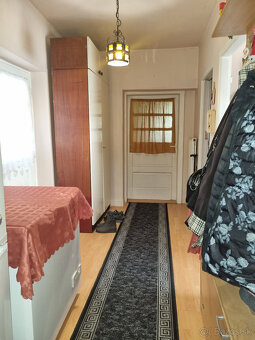 RODINNÝ DOM, STODOLA A POZEMOK 834 m2 PODKYLAVA - VOĽNÝ - 7