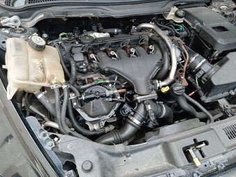 Predám Volvo V50 2.0D - 7