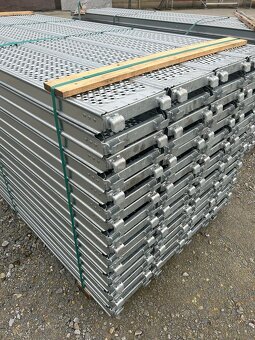 kompletné oceľové lešenie pre štítovú stenu 8,3x12,85 - 7
