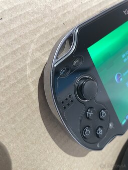PS VITA PCH-1004 OLED displej -folia +8GB - 7