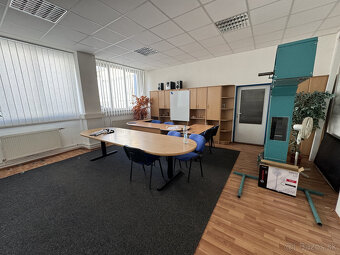 Prenájom skladového priestoru 331 m² v časti Bratislava Žabí - 7