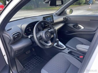 Toyota Yaris Cross 1.5 Hybrid - 7