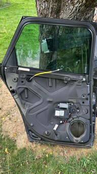 Predám zadné ľavé dvere seat exeo st - 7